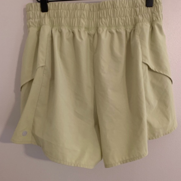 Calia Step Up Short - Picture 2 of 3